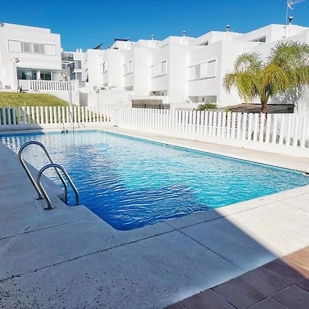 A Levante Conil- Solo Familias Y Parejas Conil De La Frontera Exterior foto